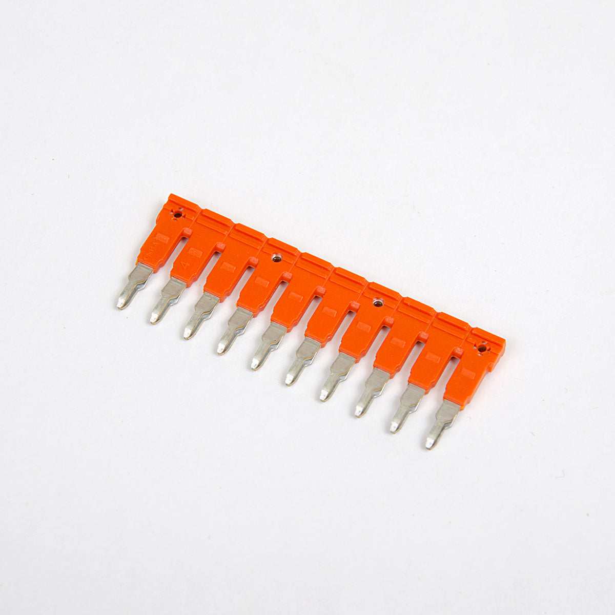 ONKA 4/10 10-kohaline pistikupesa, isoleeritud, universaalne (vedru- ja kruviklemmide jaoks 4mm2), 1060114